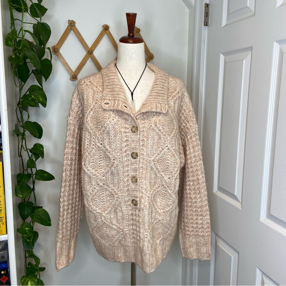 AMERICAN EAGLE Chunky Knit 3/4 Button Oversized Sweater NWOT